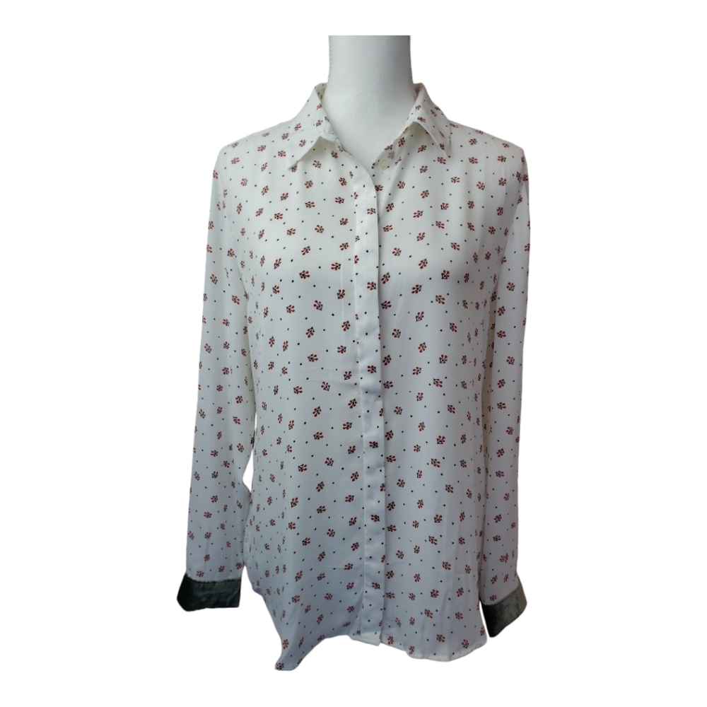 LOFT NWT Size Medium Holly Berry Print on Ivory Velvet Green Cuffs Retail $59